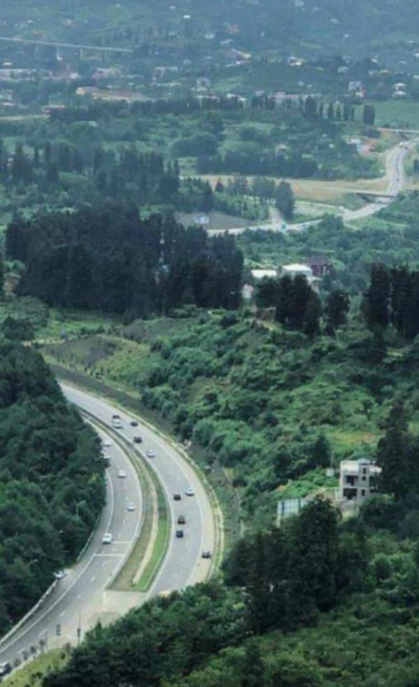 ჩაქვში ( სახლვაშოში) 3 000კვ მიწით. სასოფლო